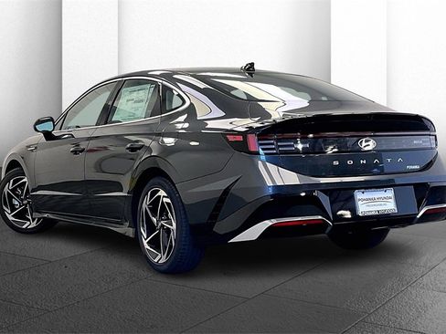New 2026 Hyundai Sonata SEL image 3