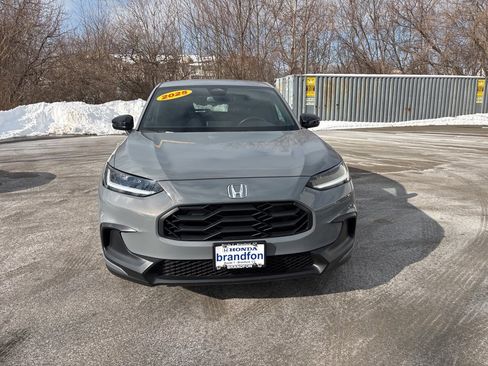 Used 2025 Honda HR-V Sport image 2