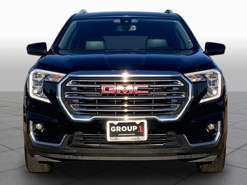 Used 2024 GMC Terrain SLT AWD/4WD image 4
