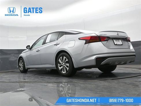 Used 2022 Nissan Altima 2.5 S image 37