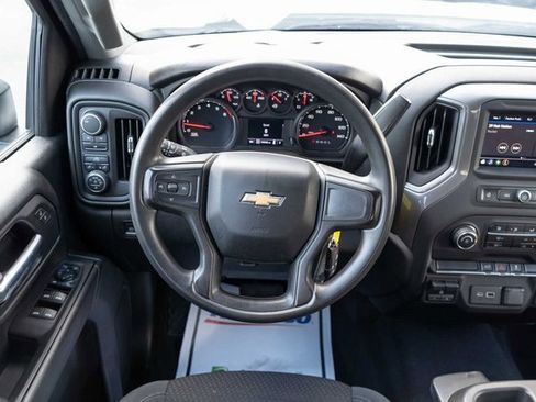 Used 2021 Chevrolet Silverado 2500 Custom w/ Custom Value Package image 16