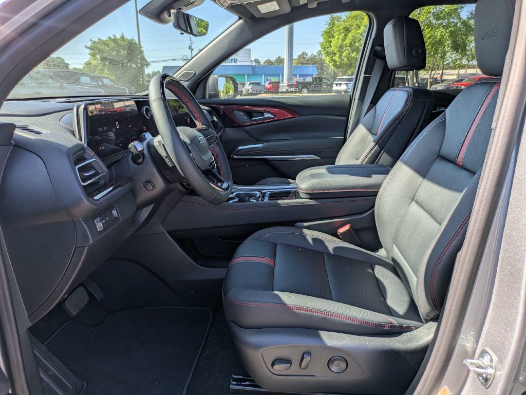 New 2026 Chevrolet Traverse RS FWD image 22