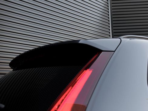 Used 2024 Volvo XC60 T8 Plus w/ Climate Package image 28