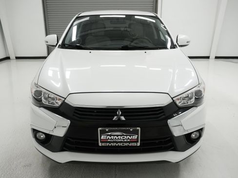 Used 2016 Mitsubishi Outlander Sport FWD image 2