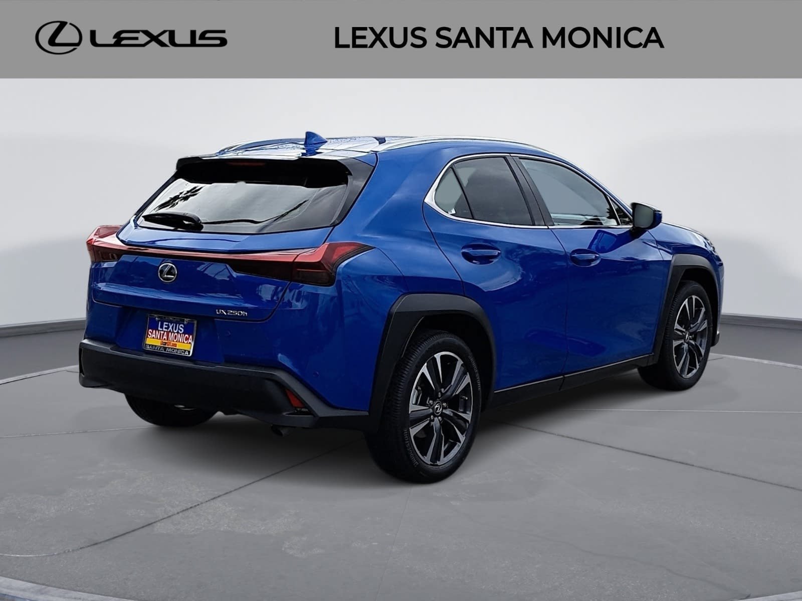 Used 2024 Lexus UX 250h FWD image 5
