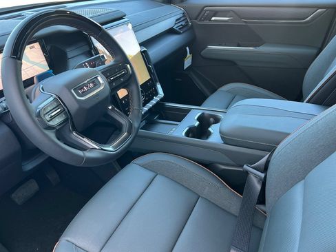 New 2026 GMC Acadia AT4 w/ Super Cruise Package AWD/4WD image 7