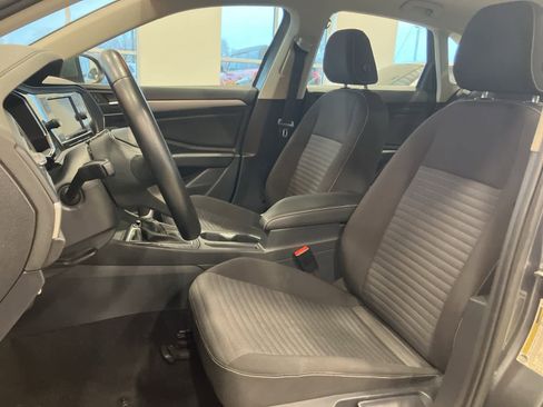 Used 2024 Volkswagen Jetta S image 10