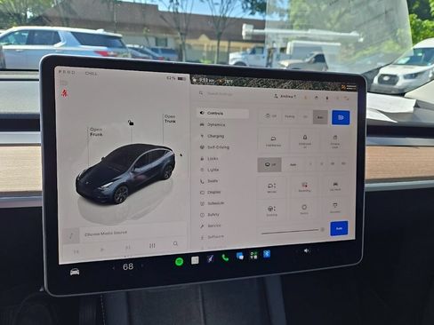 Used 2025 Tesla Model Y Long Range AWD/4WD image 14