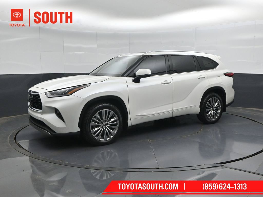 Used 2021 Toyota Highlander Platinum AWD/4WD image 6