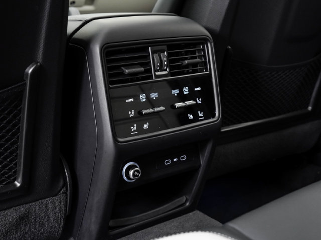 Certified 2026 Porsche Cayenne AWD/4WD image 29