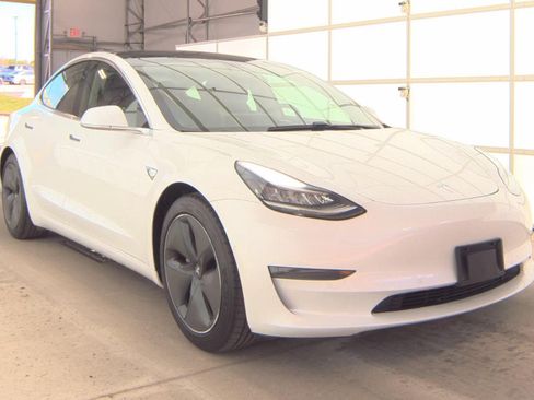 Used 2019 Tesla Model 3 Standard Range Plus RWD image 3