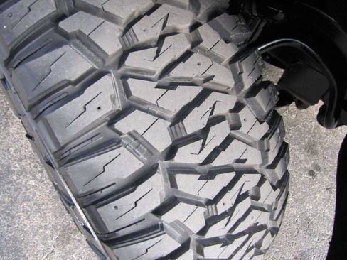 Used 2023 Chevrolet Silverado 2500 LT w/ Convenience Package image 36