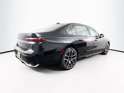 Used 2025 BMW 740i xDrive 740i xDrive image 7