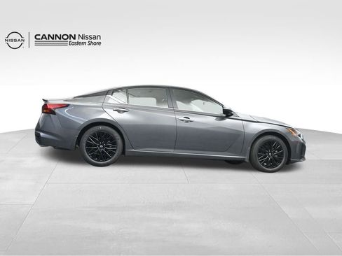 New 2025 Nissan Altima 2.5 SV w/ SV Special Edition Package FWD image 14