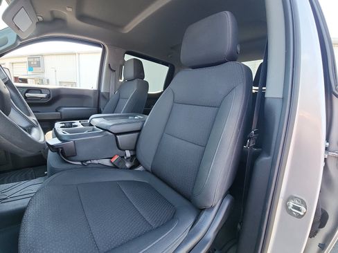 Used 2021 Chevrolet Silverado 1500 Custom AWD/4WD image 18