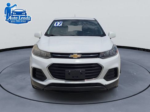 Used 2017 Chevrolet Trax LS FWD image 4