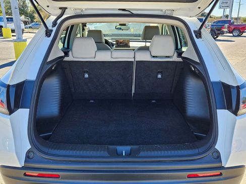 Used 2023 Honda HR-V LX image 13