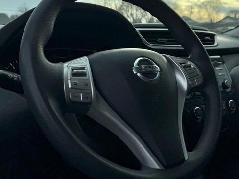 Used 2014 Nissan Rogue S image 13