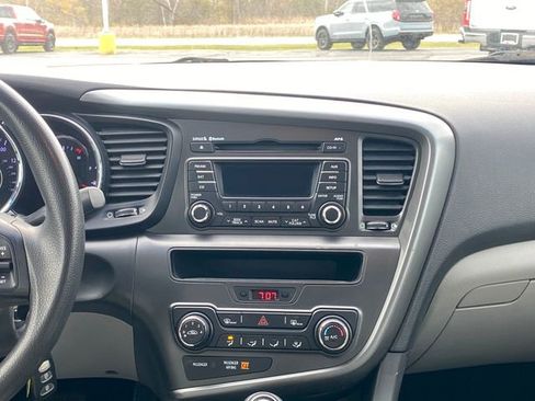 Used 2012 Kia Optima LX image 22
