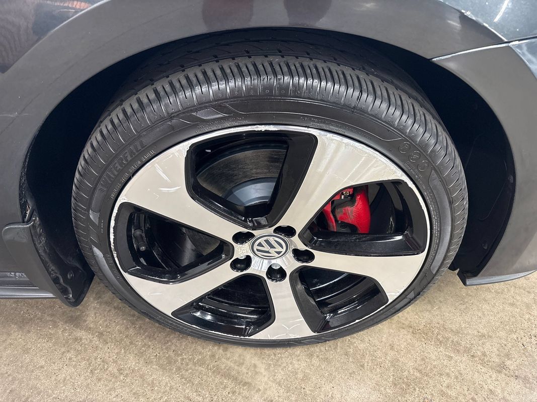 Used 2016 Volkswagen GTI SE w/ Lighting Package (SEL) FWD image 26