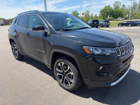 Used 2022 Jeep Compass Limited AWD/4WD image 3
