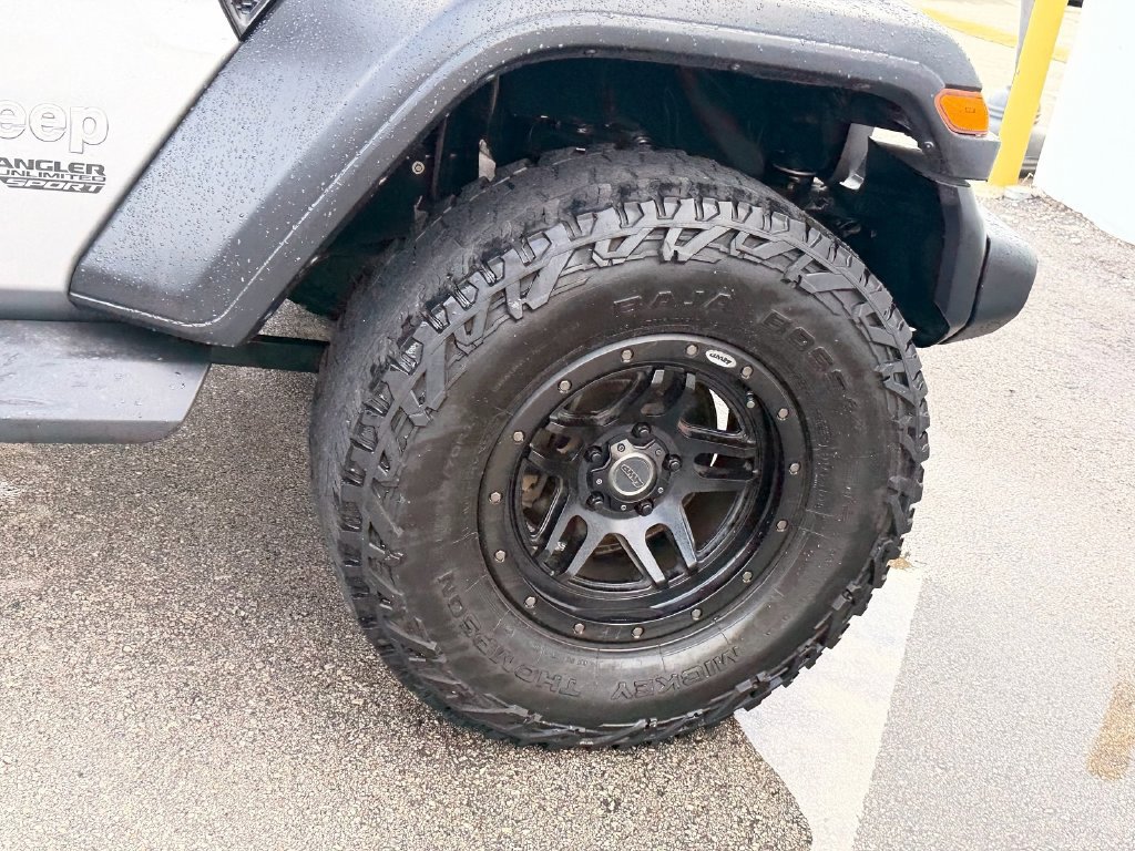 Used 2020 Jeep Wrangler Unlimited Sport S AWD/4WD image 9