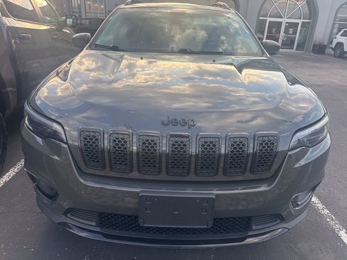 Used 2019 Jeep Cherokee Latitude Plus image 7