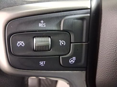 Used 2020 Chevrolet Silverado 1500 LT w/ All-Star Edition image 32