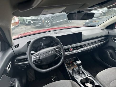 Used 2025 Kia K4 FWD image 9