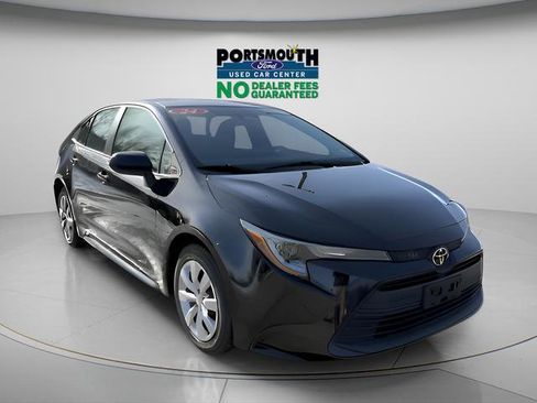 Used 2024 Toyota Corolla LE image 1