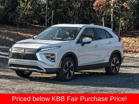 Used 2024 Mitsubishi Eclipse Cross SE image 1