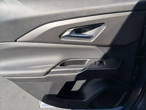 New 2026 Chevrolet Equinox EV LT image 24