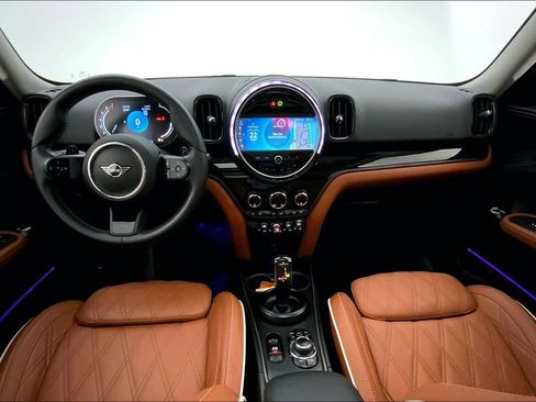 Used 2024 MINI Cooper Countryman S w/ Signature Upholstery Package AWD/4WD image 16