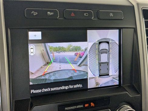 Used 2019 Ford F150 Lariat w/ Equipment Group 502A Luxury AWD/4WD image 21