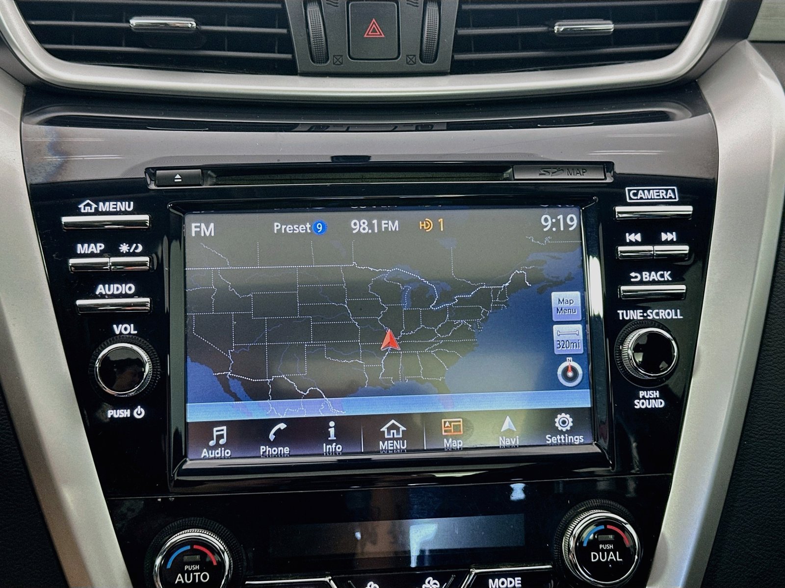 Used 2016 Nissan Murano SL w/ SL Technology Package AWD/4WD image 13