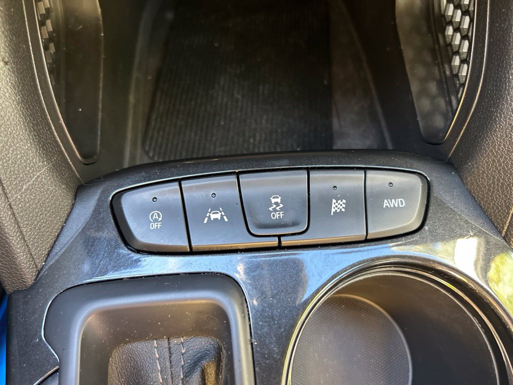 Used 2025 Chevrolet TrailBlazer LT AWD/4WD image 19