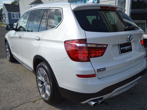 Used 2017 BMW X3 xDrive28i AWD/4WD image 3