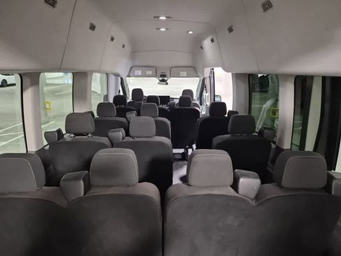 Used 2023 Ford Transit 350 XLT RWD image 14