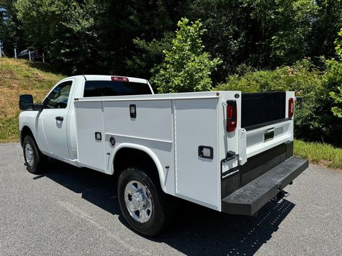 New 2024 RAM 2500 Tradesman w/ Chrome Appearance Group image 11