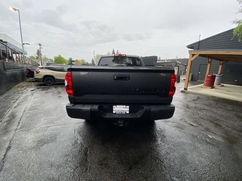 Used 2021 Toyota Tundra Limited w/ Limited Premium Package AWD/4WD image 5