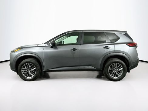 Used 2023 Nissan Rogue S AWD/4WD image 4