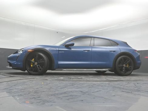 Used 2024 Porsche Taycan 4 Cross Turismo w/ Premium Package image 40