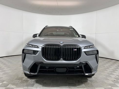 New 2026 BMW X7 M60i image 2