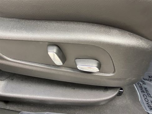 Certified 2024 Cadillac XT6 Luxury image 12