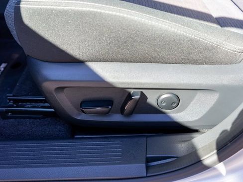 Used 2022 Nissan Rogue SV image 20