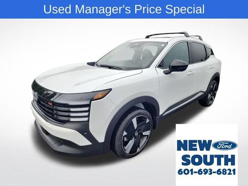 Used 2026 Nissan Kicks SR w/ SR Premium Package FWD image 1