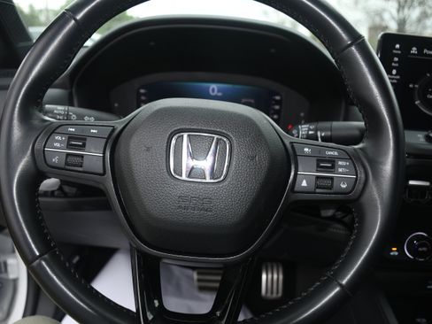 Used 2025 Honda Accord Sport image 12