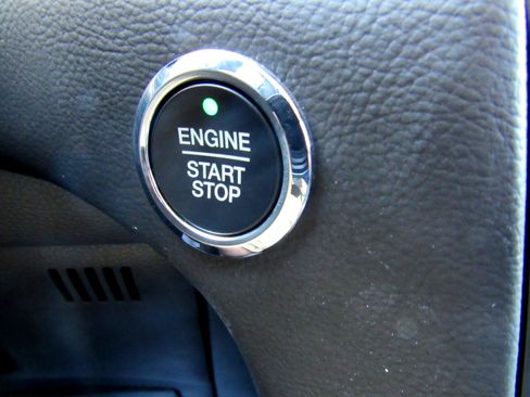 Used 2024 Ford Edge SEL w/ Convenience Package image 16