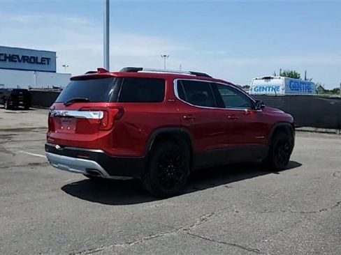 Certified 2023 GMC Acadia SLT image 8