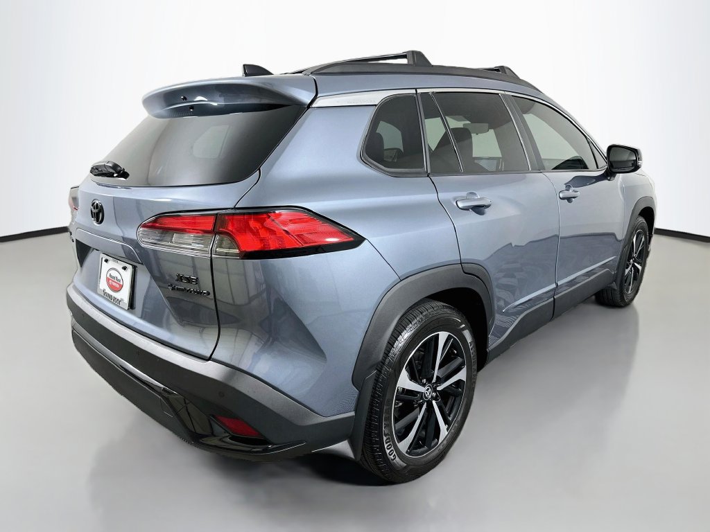 Used 2025 Toyota Corolla Cross AWD Hybrid w/ Convenience Package image 5